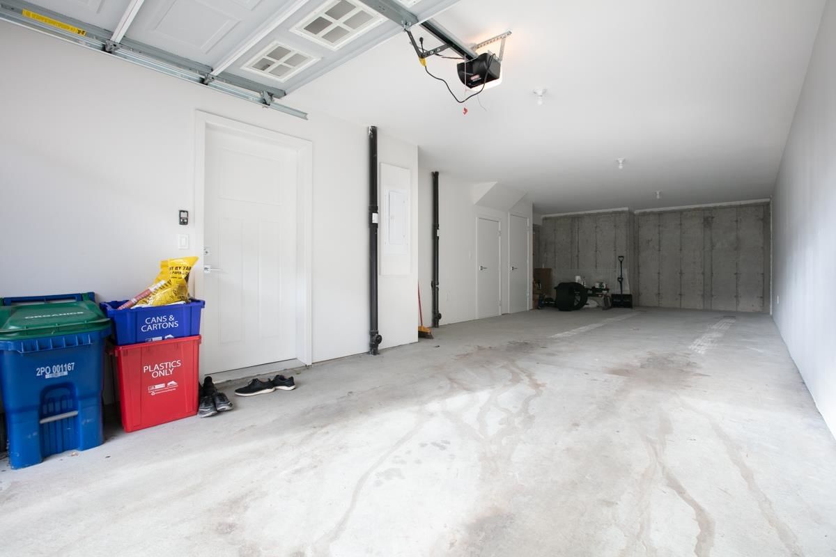 Listing Image 26