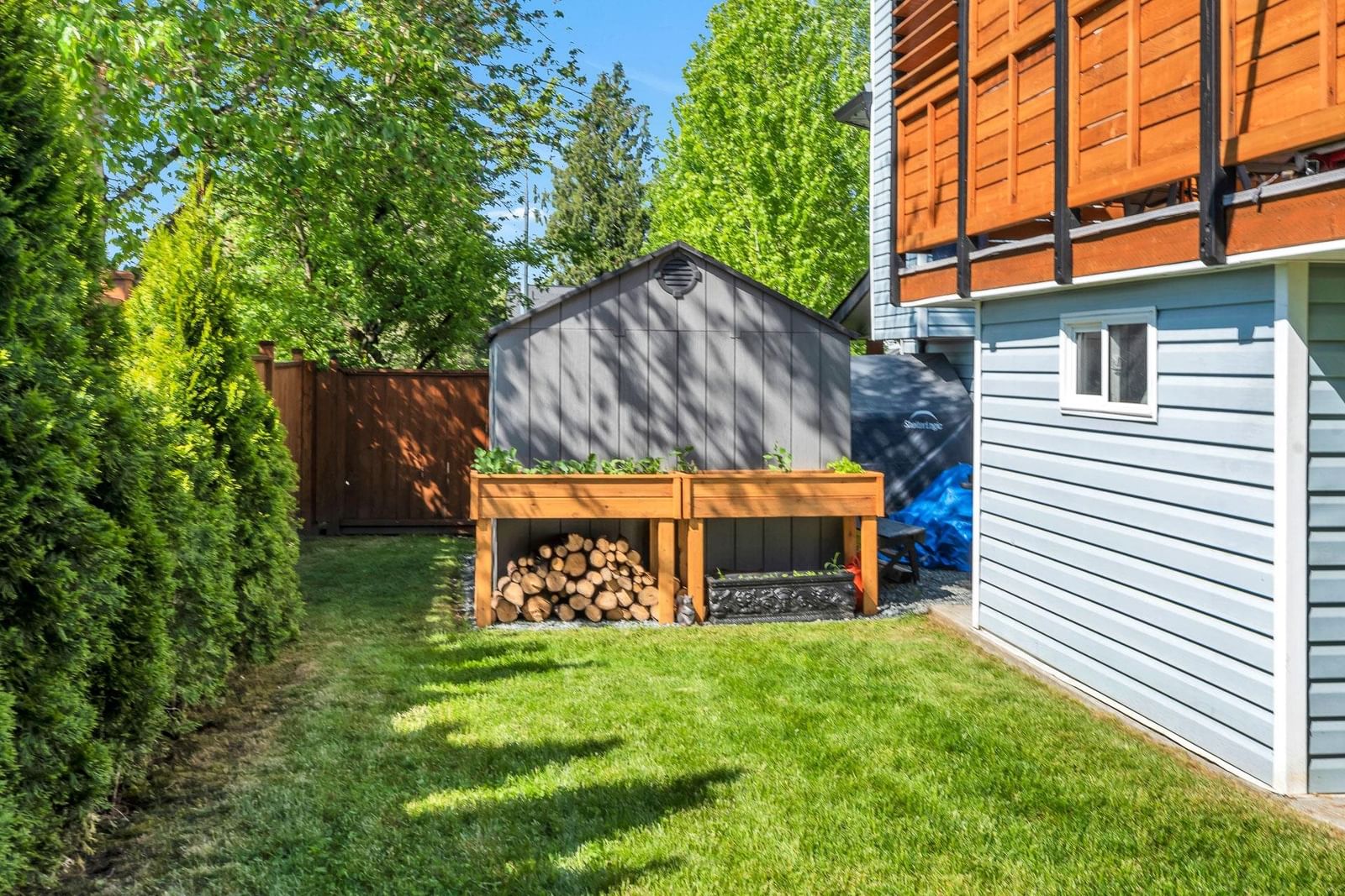 Listing Image 6