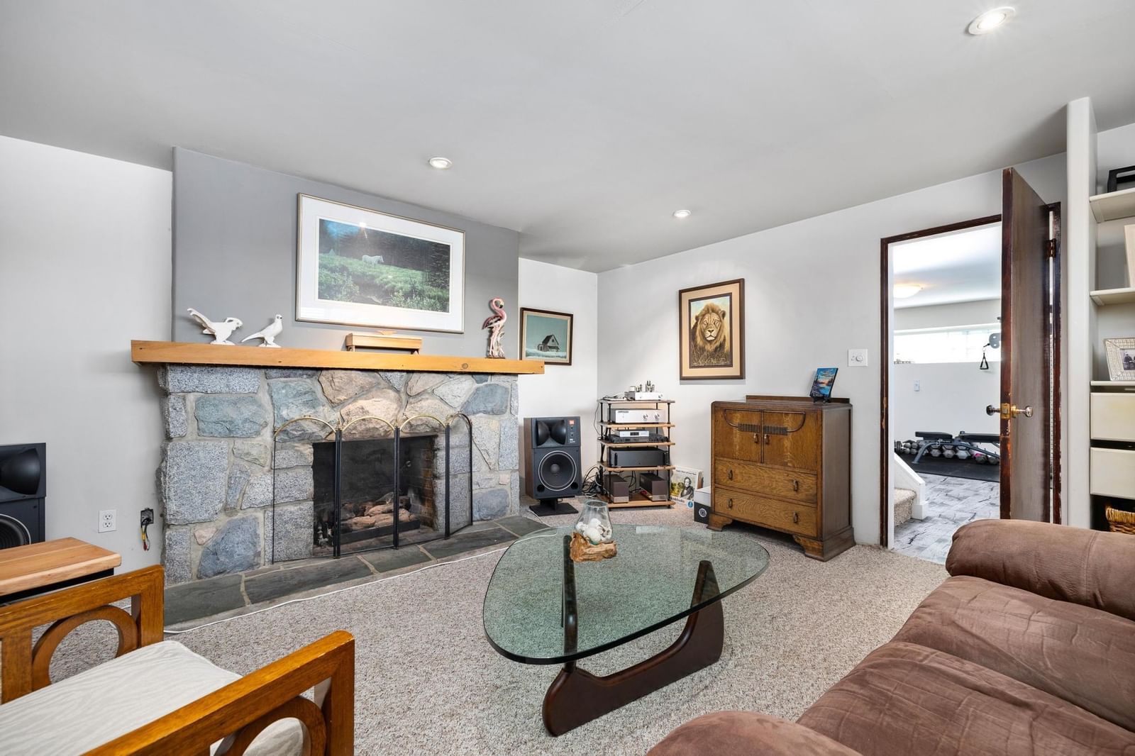 Listing Image 17