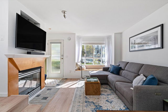 7469 Magnolia Terrace