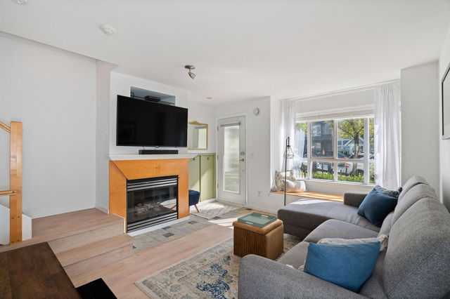7469 Magnolia Terrace