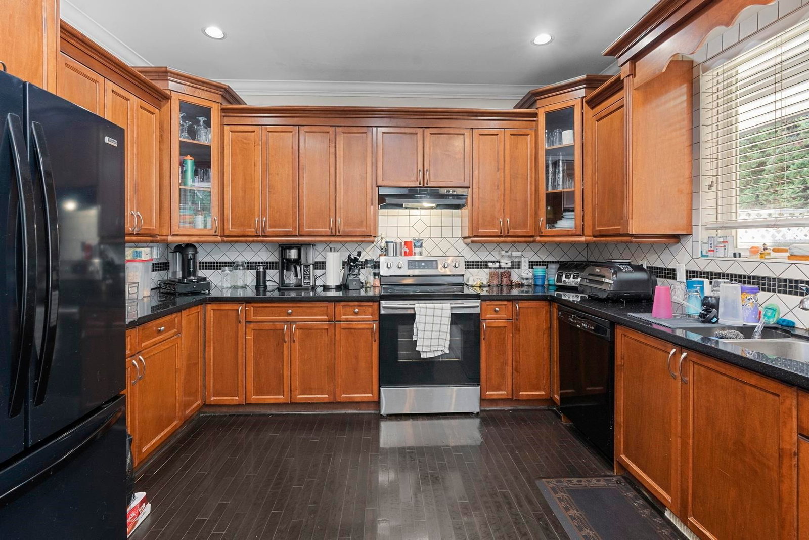 Listing Image 15