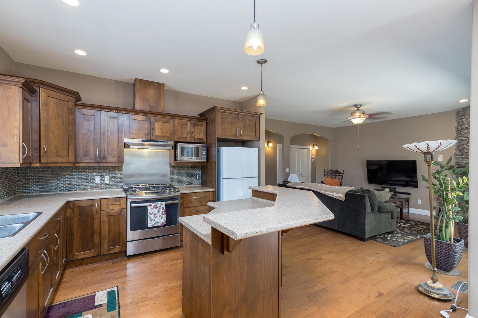 Listing Image 14