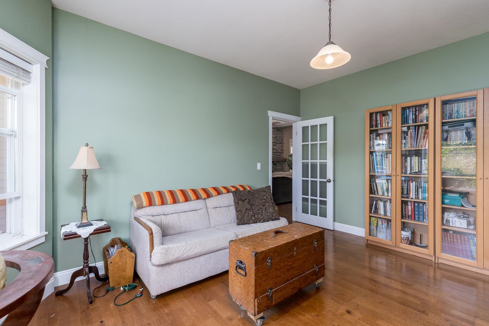 Listing Image 19