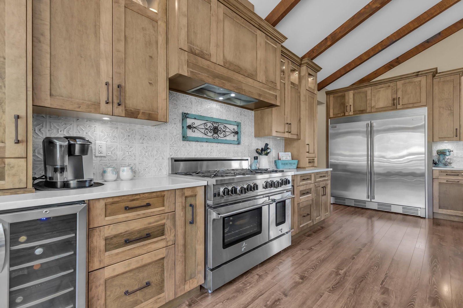 Listing Image 12