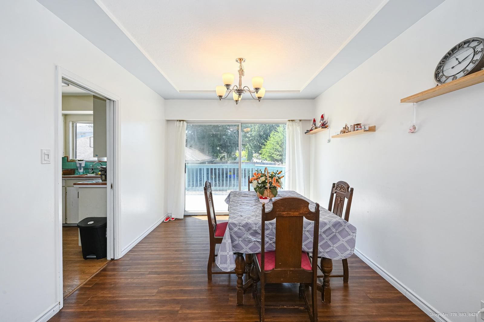 Listing Image 5