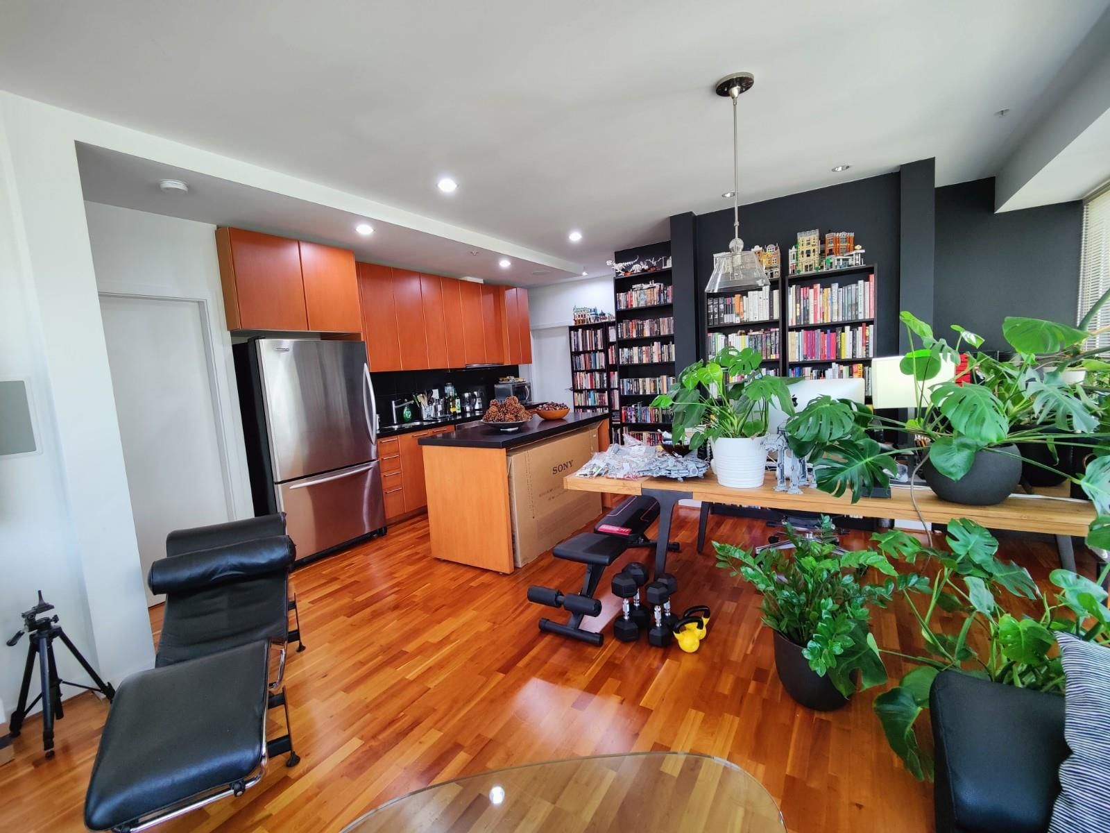 Listing Image 5