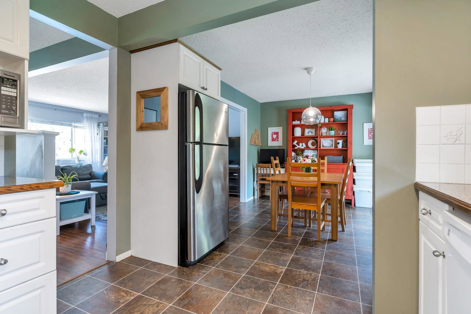 Listing Image 14