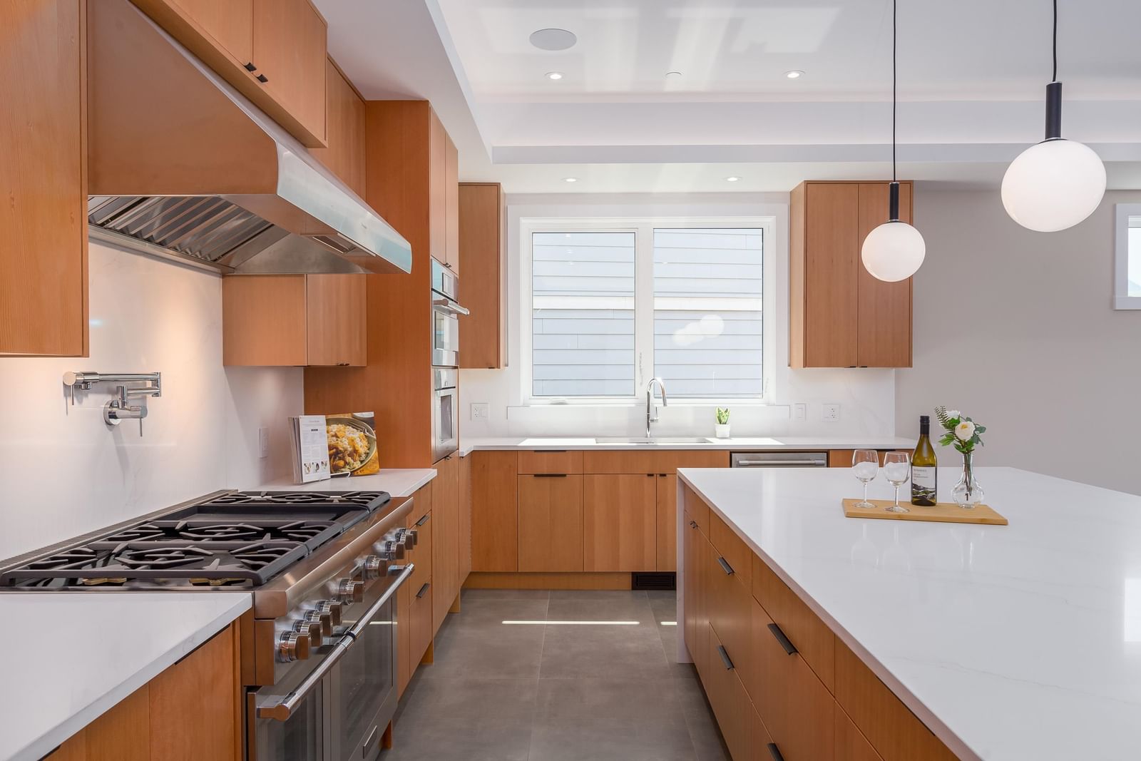 Listing Image 9