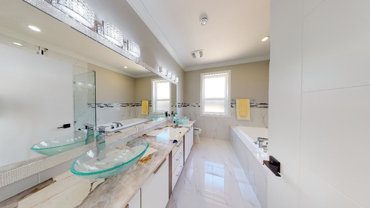 Listing Image 30