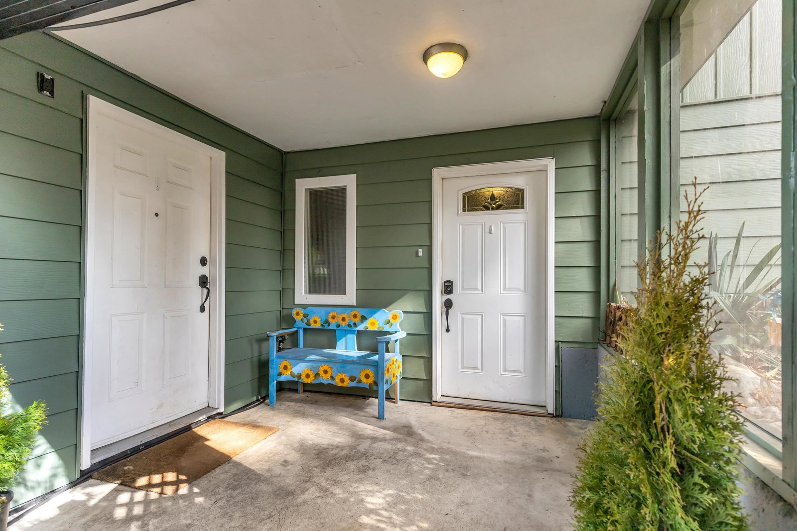 Listing Image 6