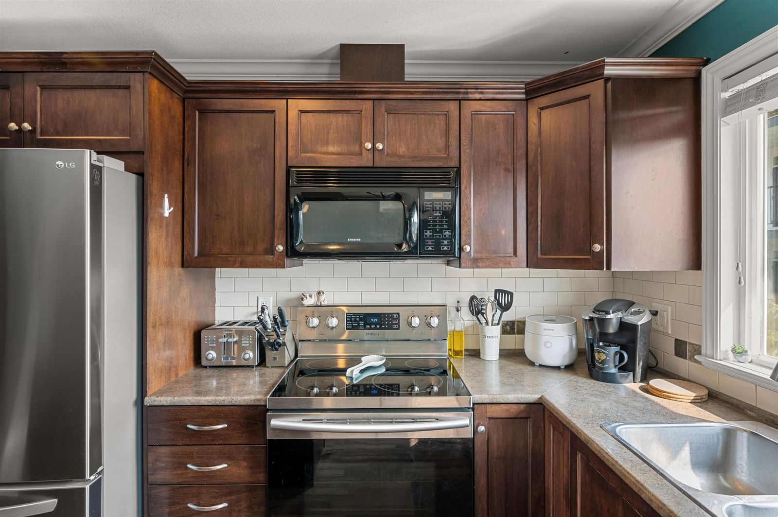 Listing Image 13