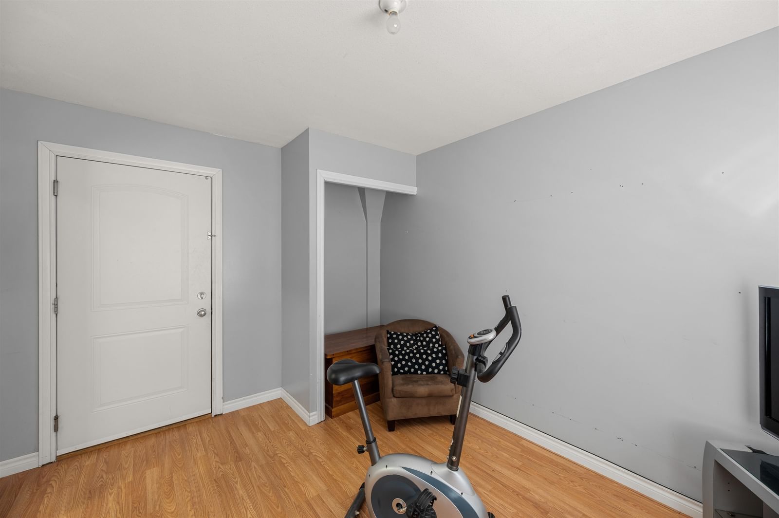 Listing Image 28