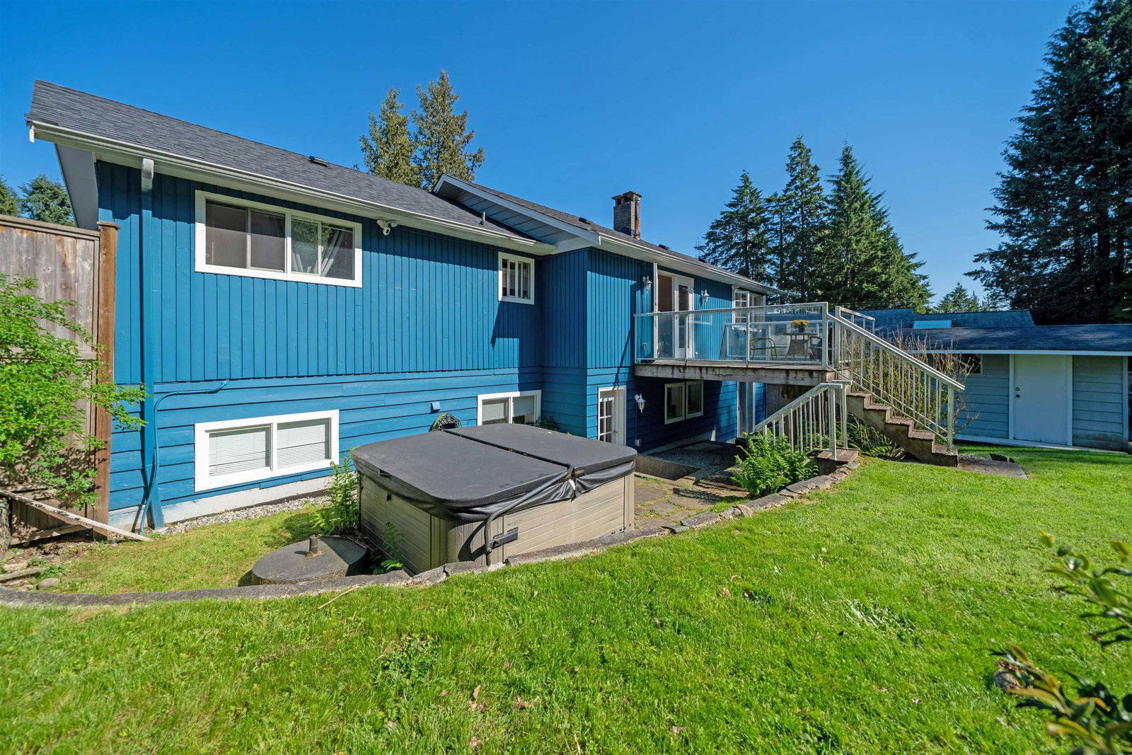 Listing Image 5