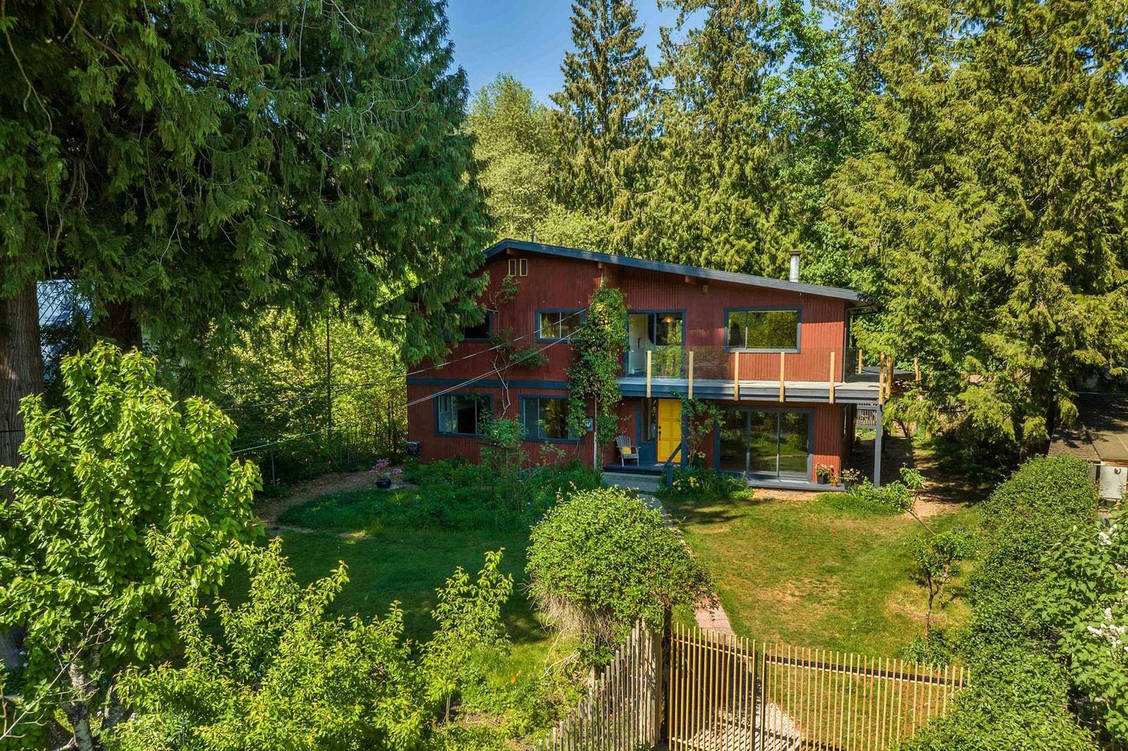 Listing Image 4