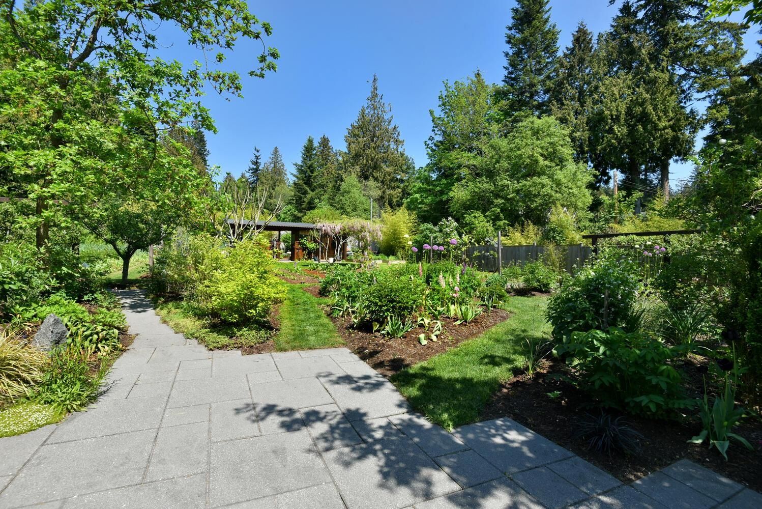 Listing Image 16