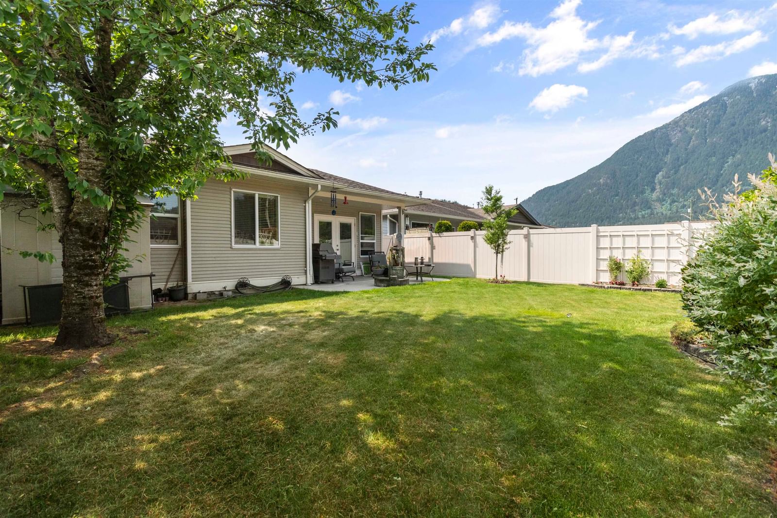 Listing Image 24