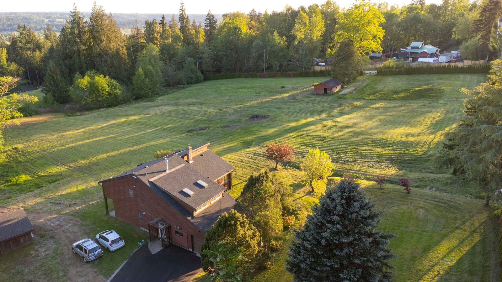 Listing Image 5