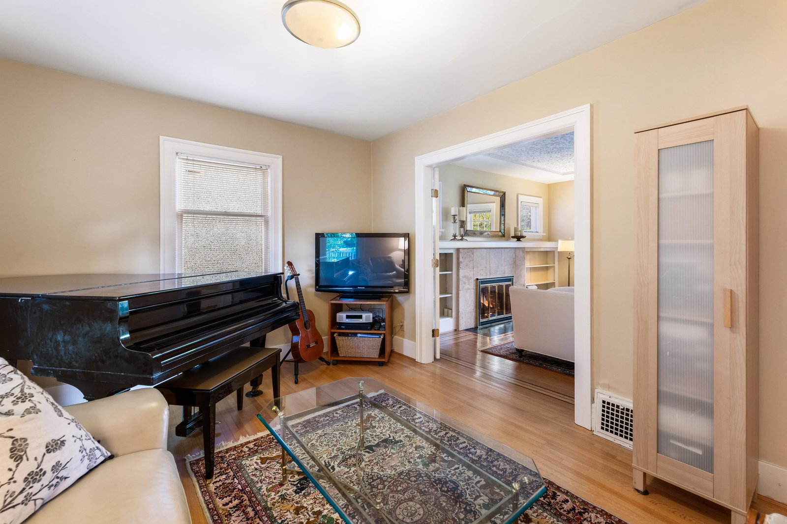Listing Image 13