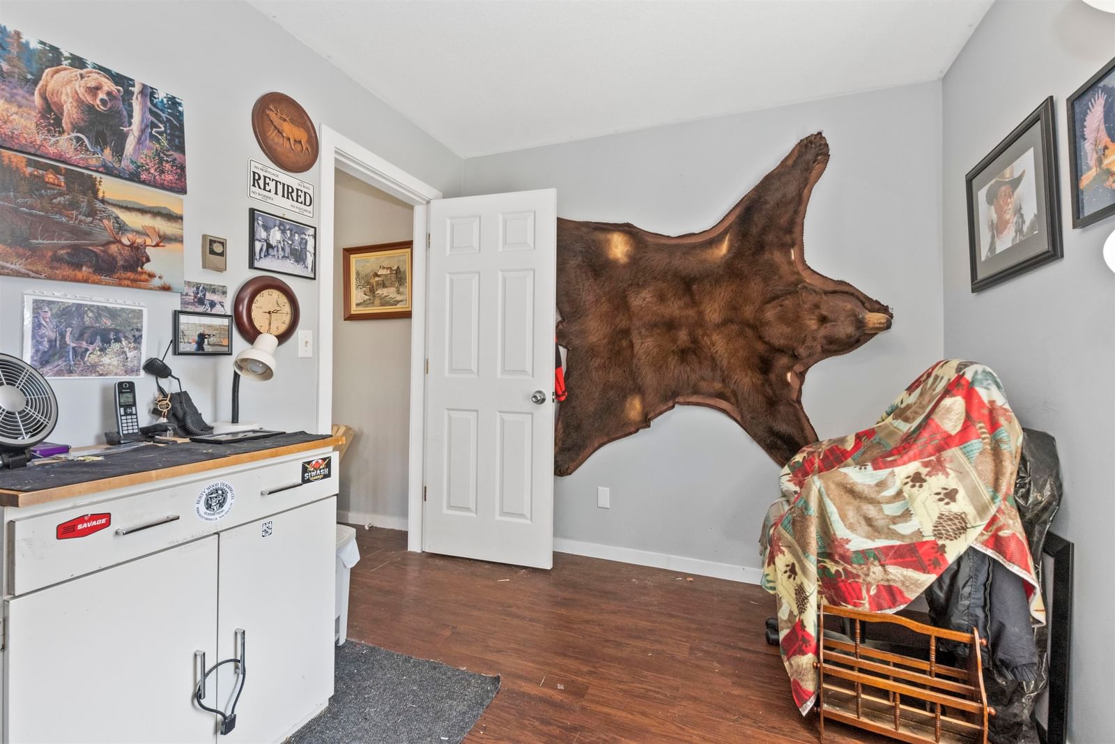 Listing Image 12