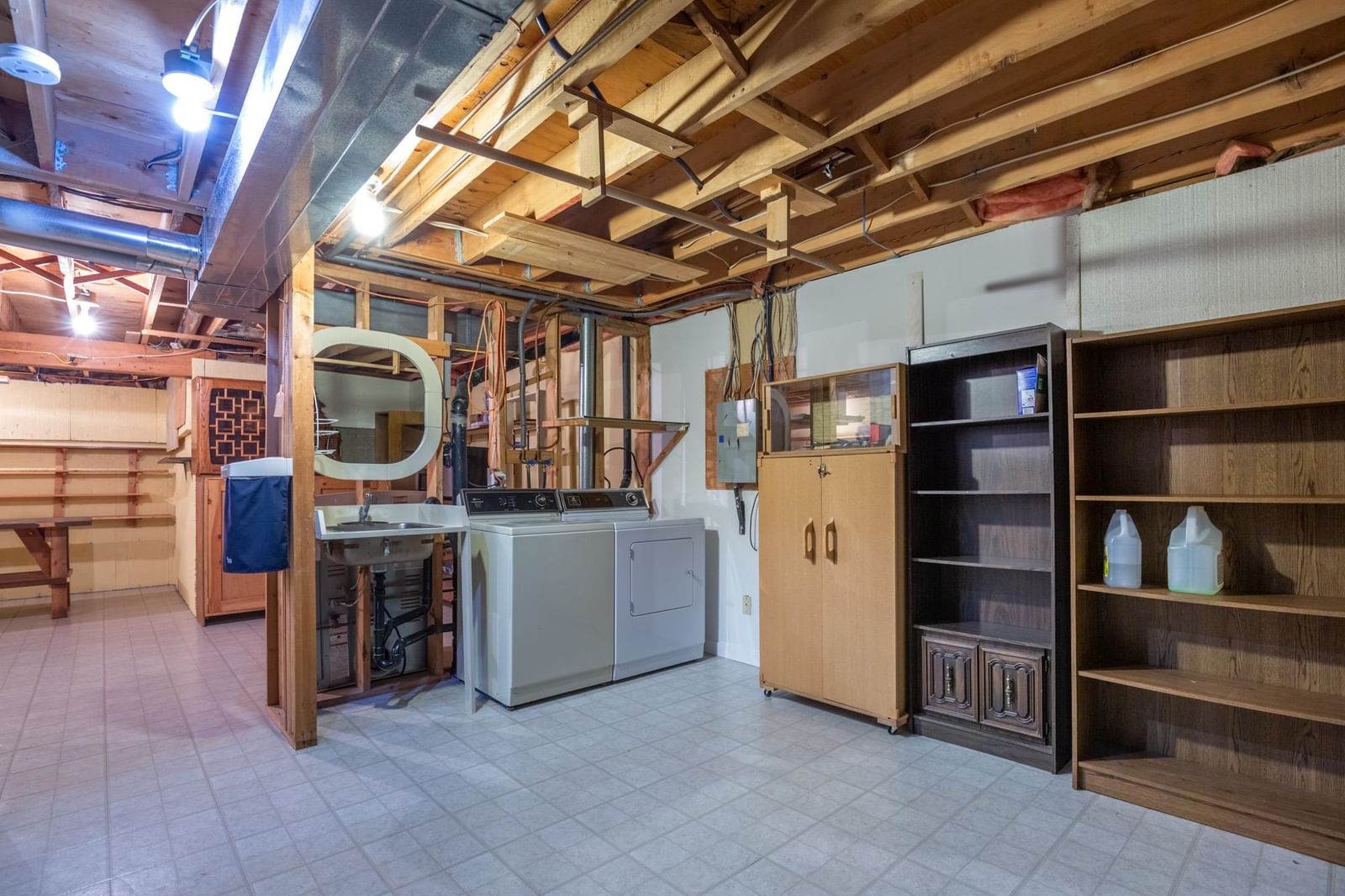 Listing Image 16