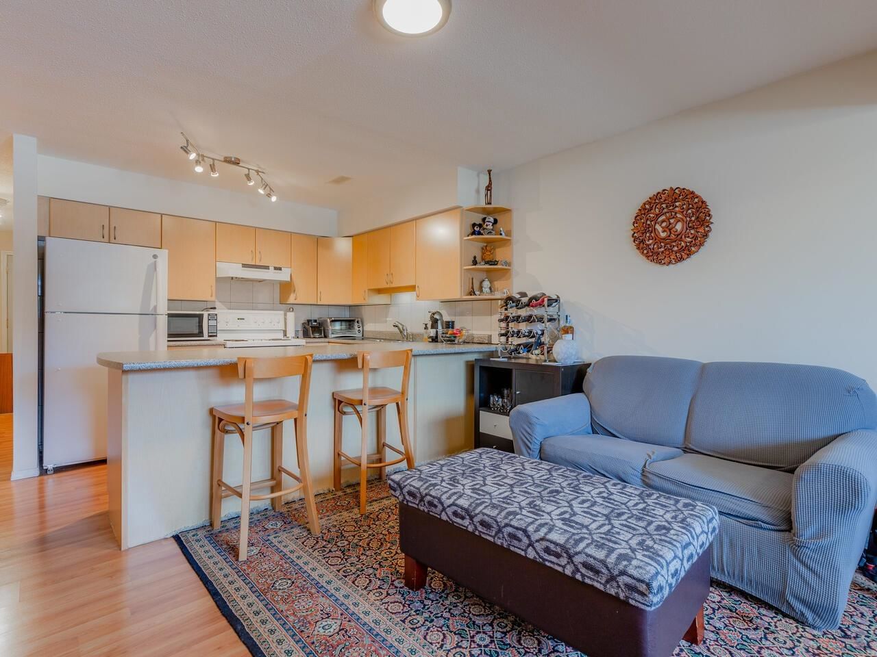 Listing Image 19