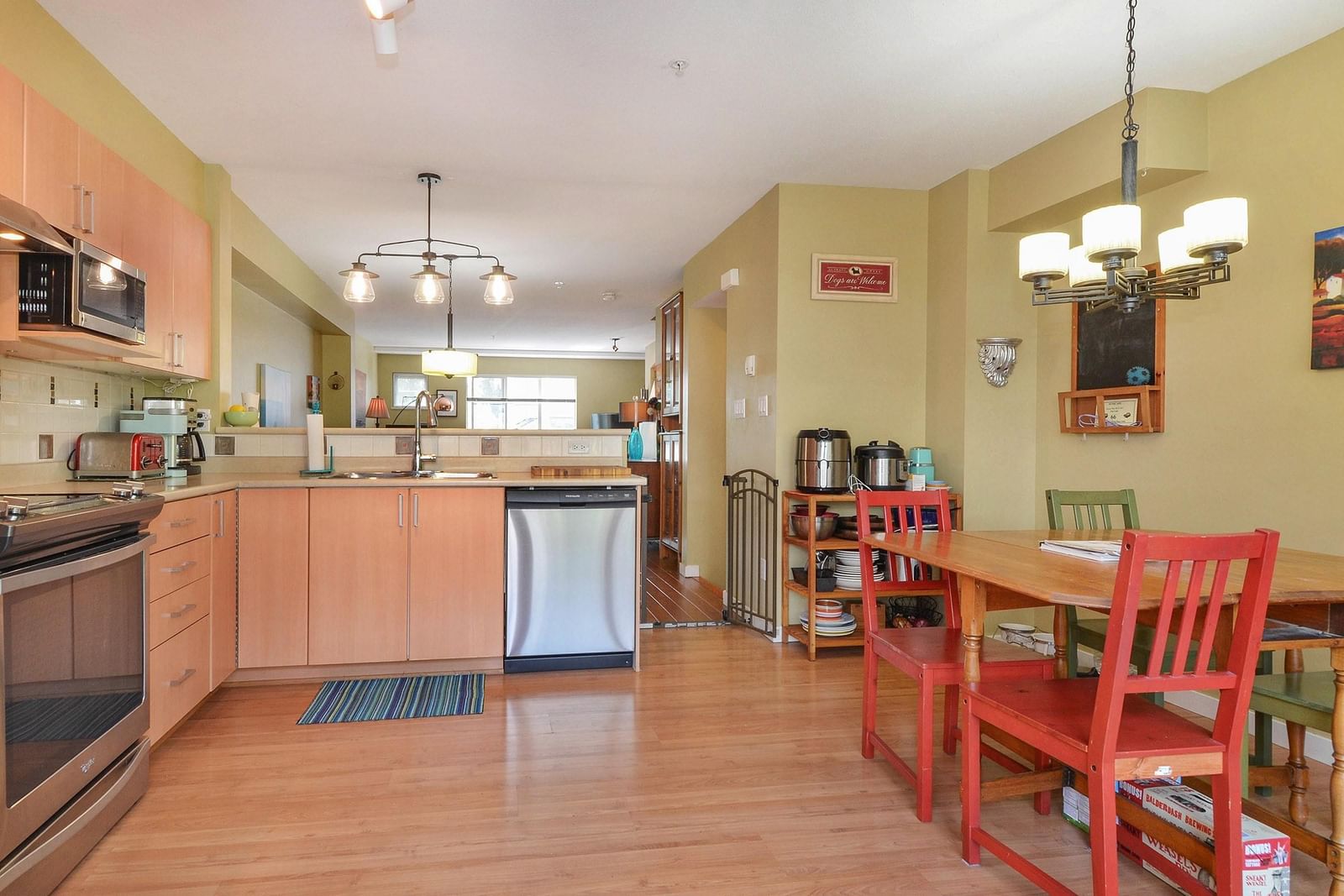 Listing Image 12