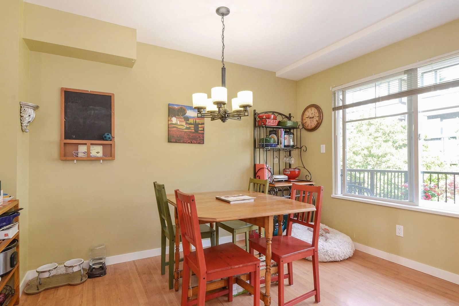 Listing Image 9