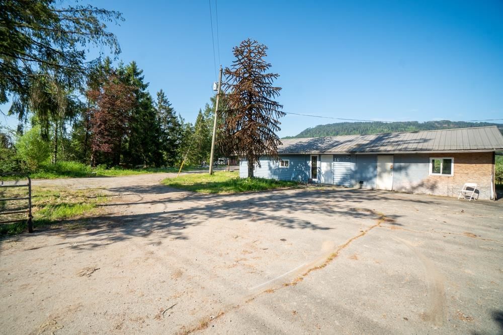 Listing Image 10