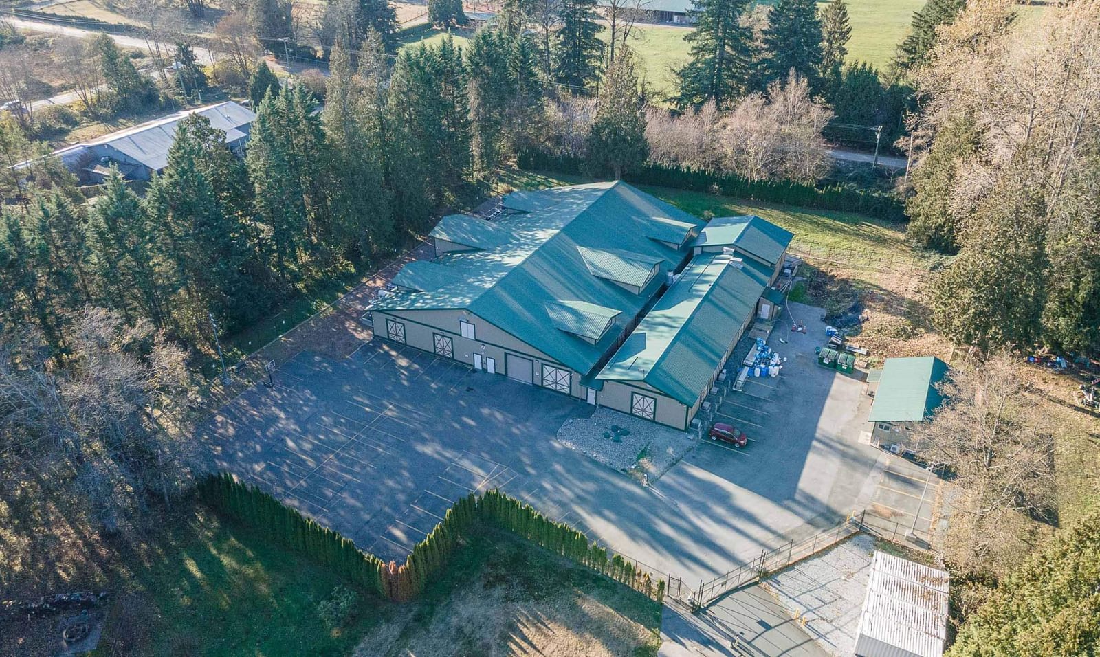 Listing Image 4