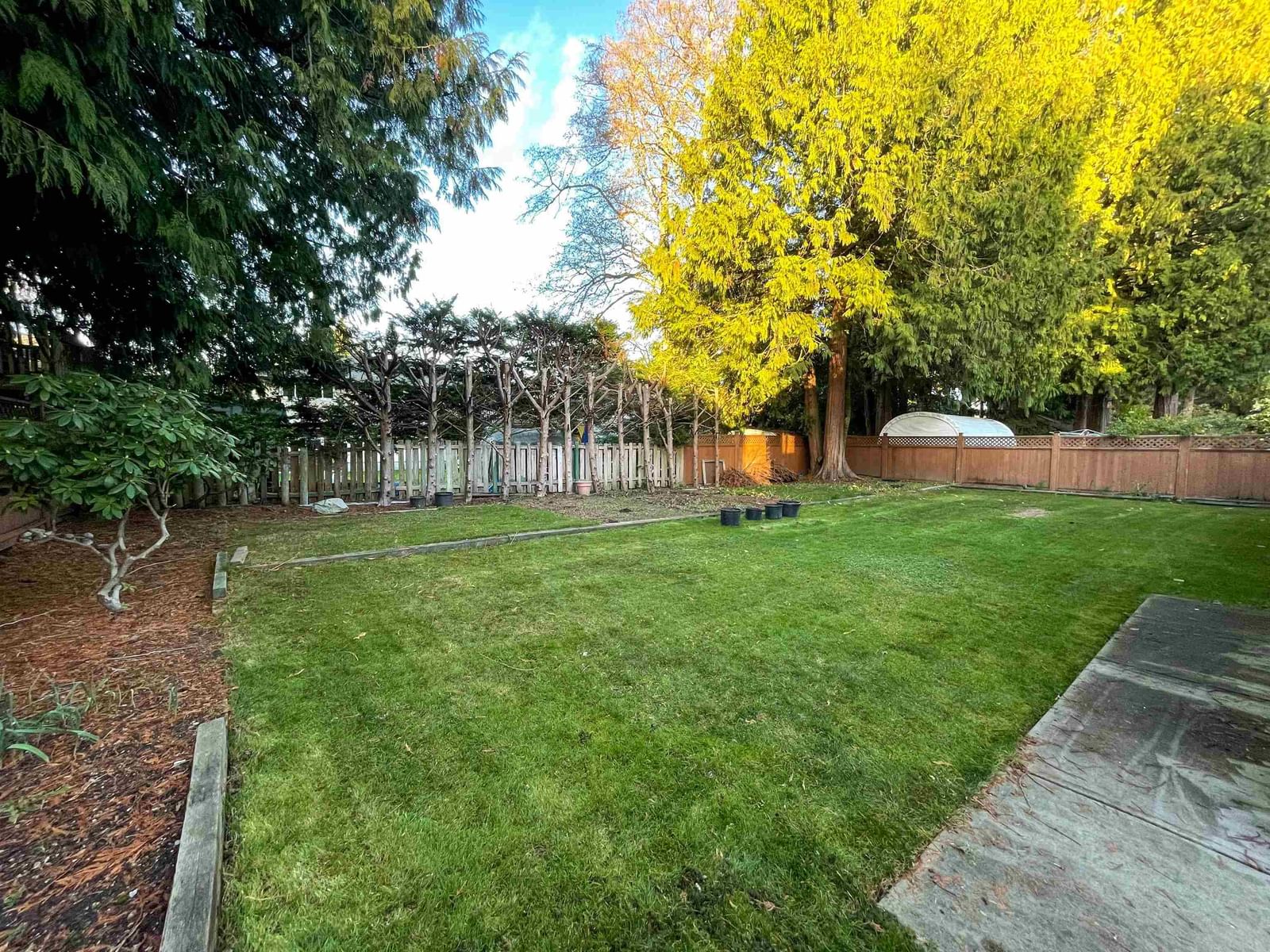 Listing Image 17