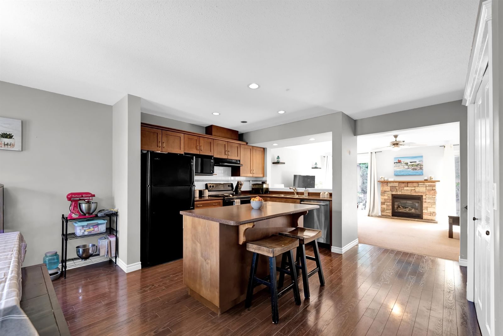 Listing Image 13