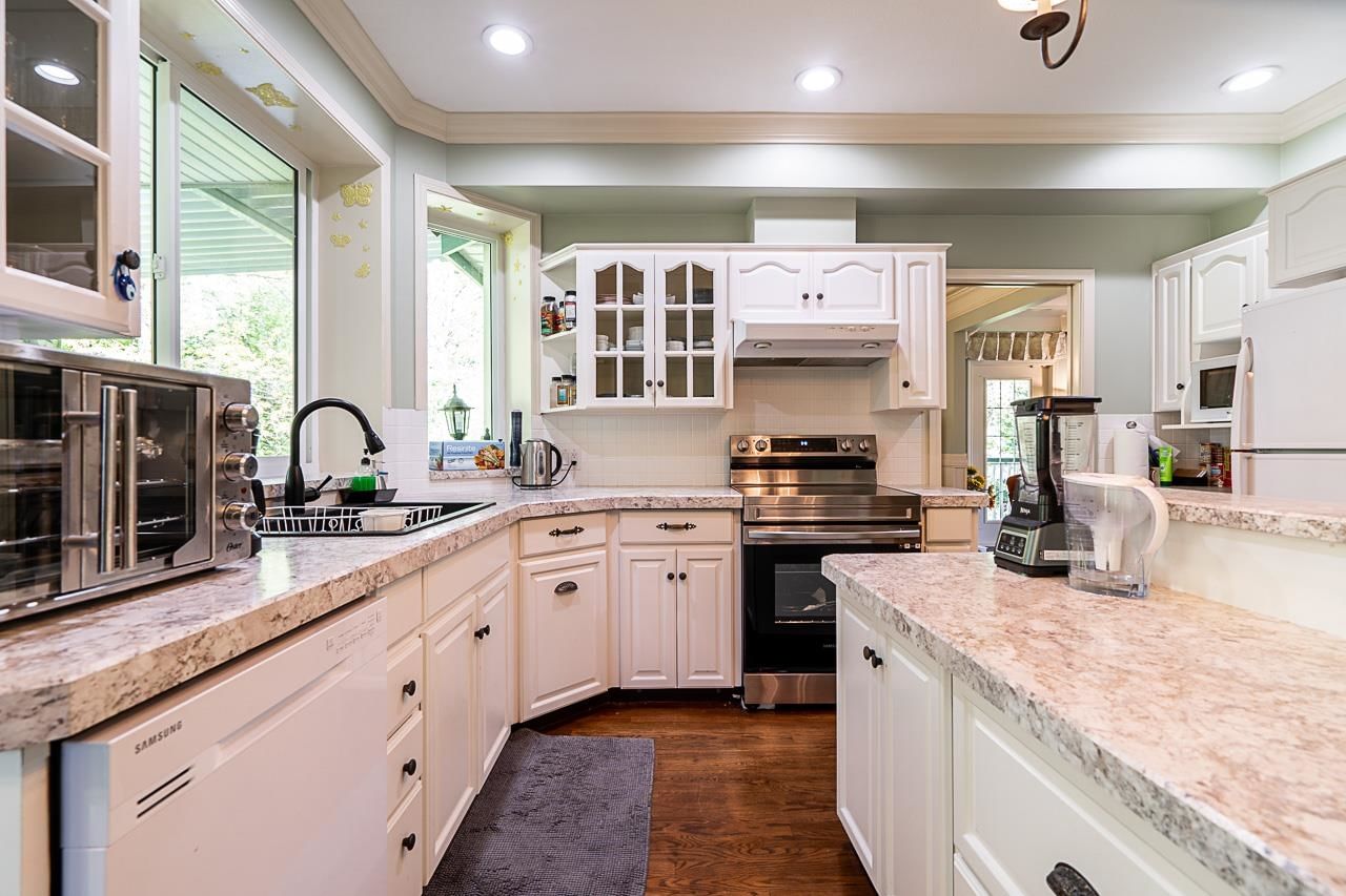 Listing Image 12