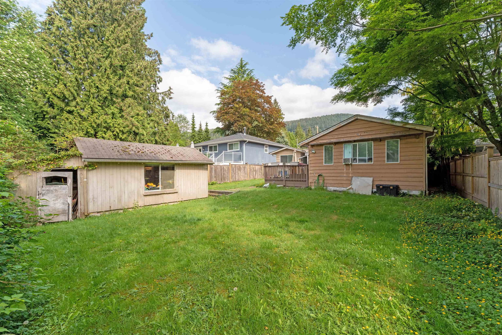 Listing Image 9