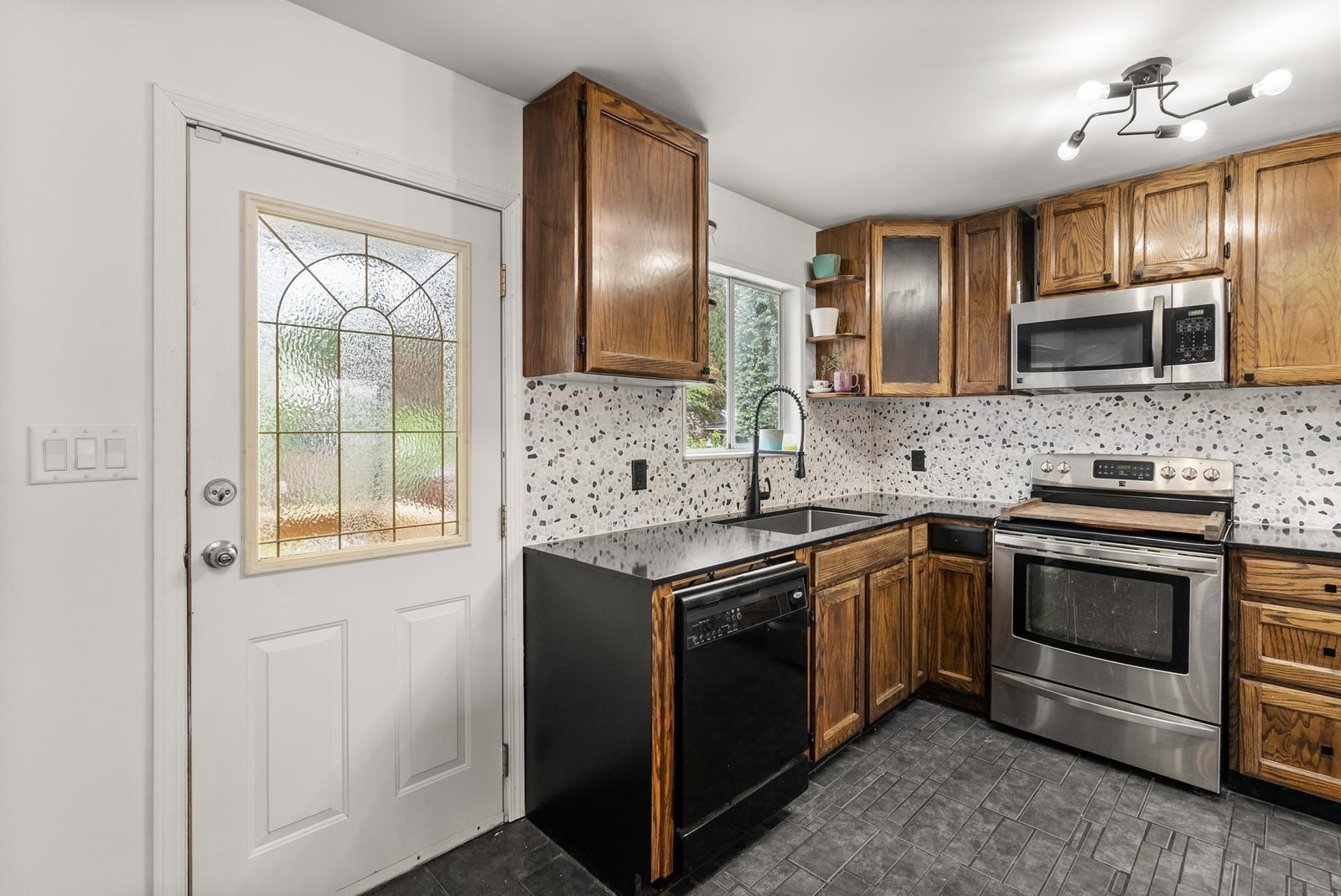 Listing Image 13