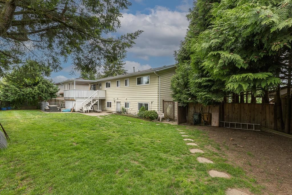 Listing Image 4