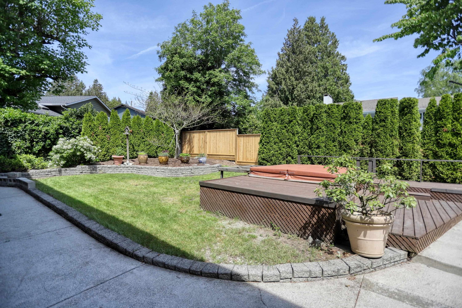 Listing Image 5