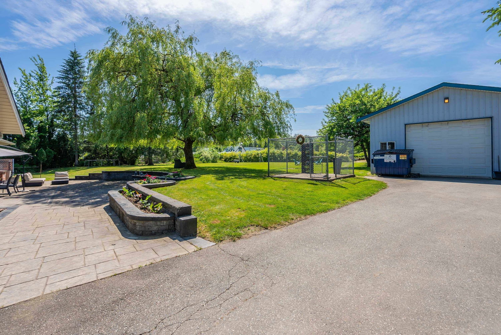 Listing Image 9