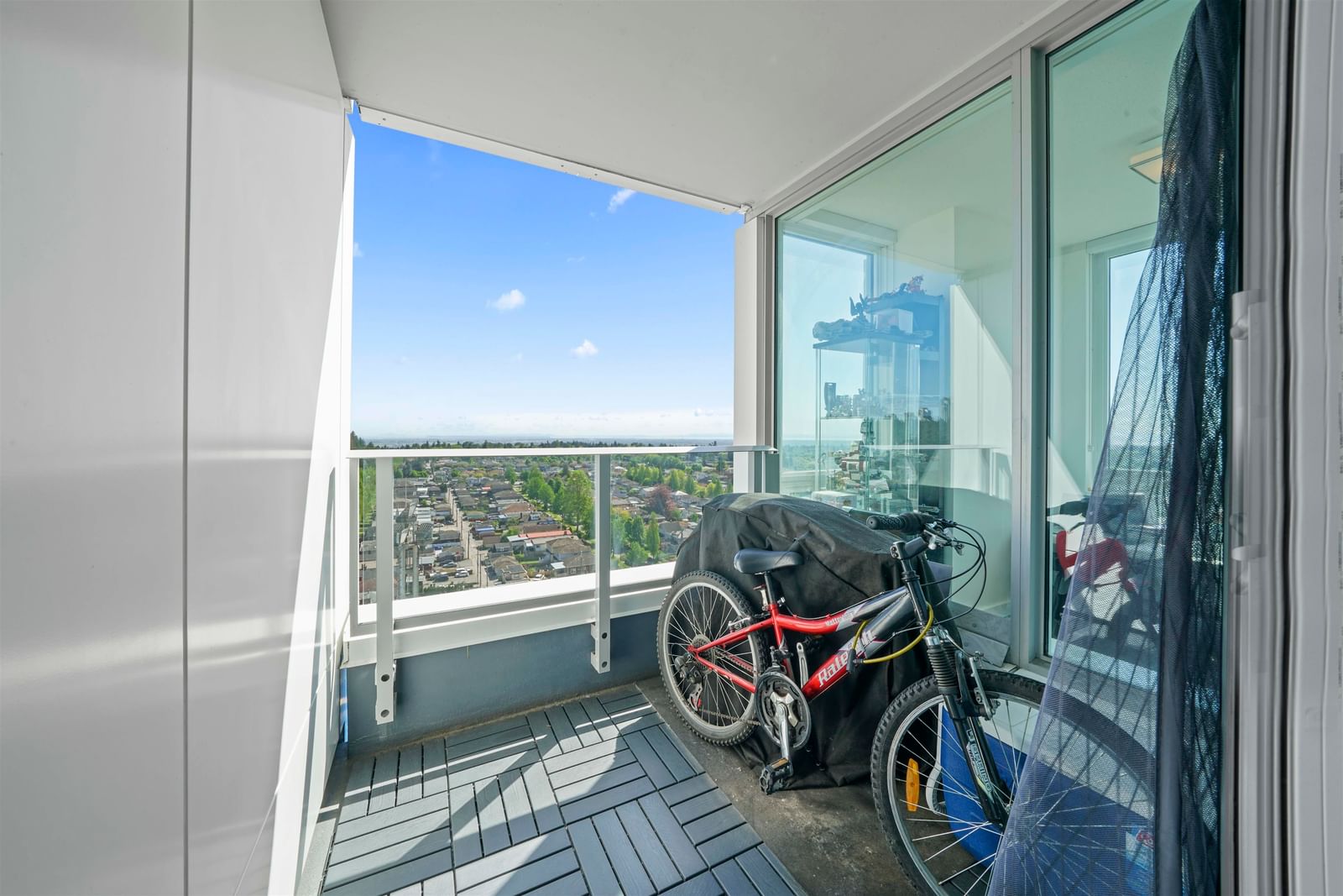 Listing Image 15