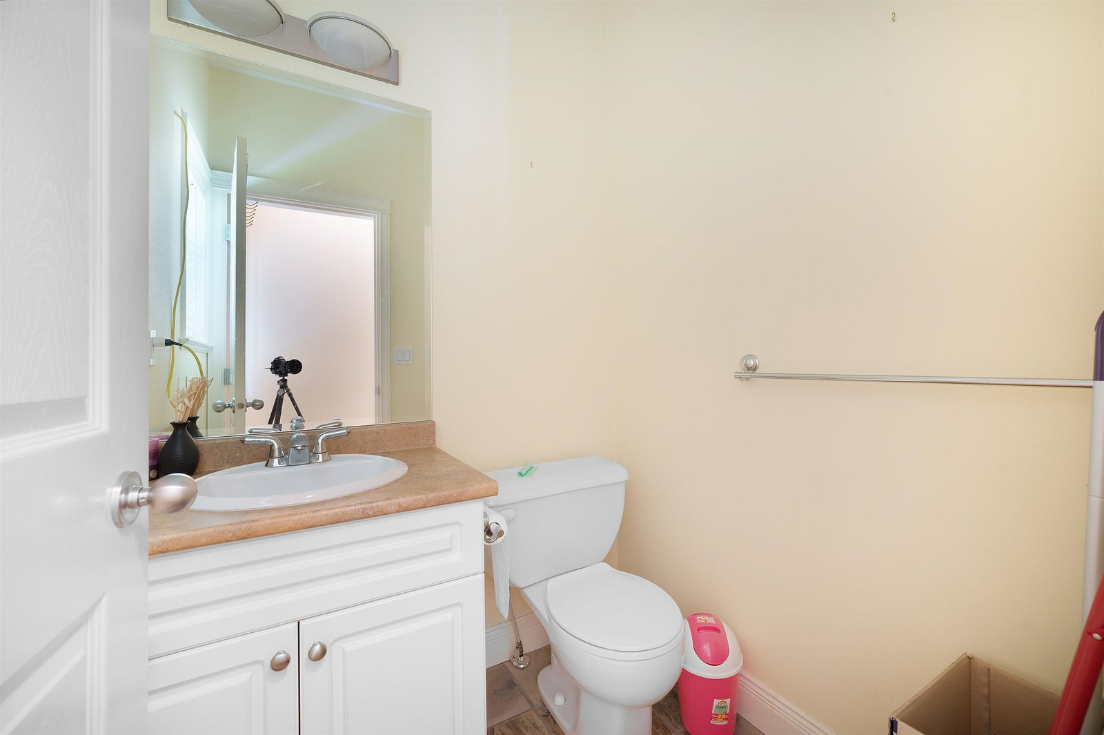 Listing Image 17