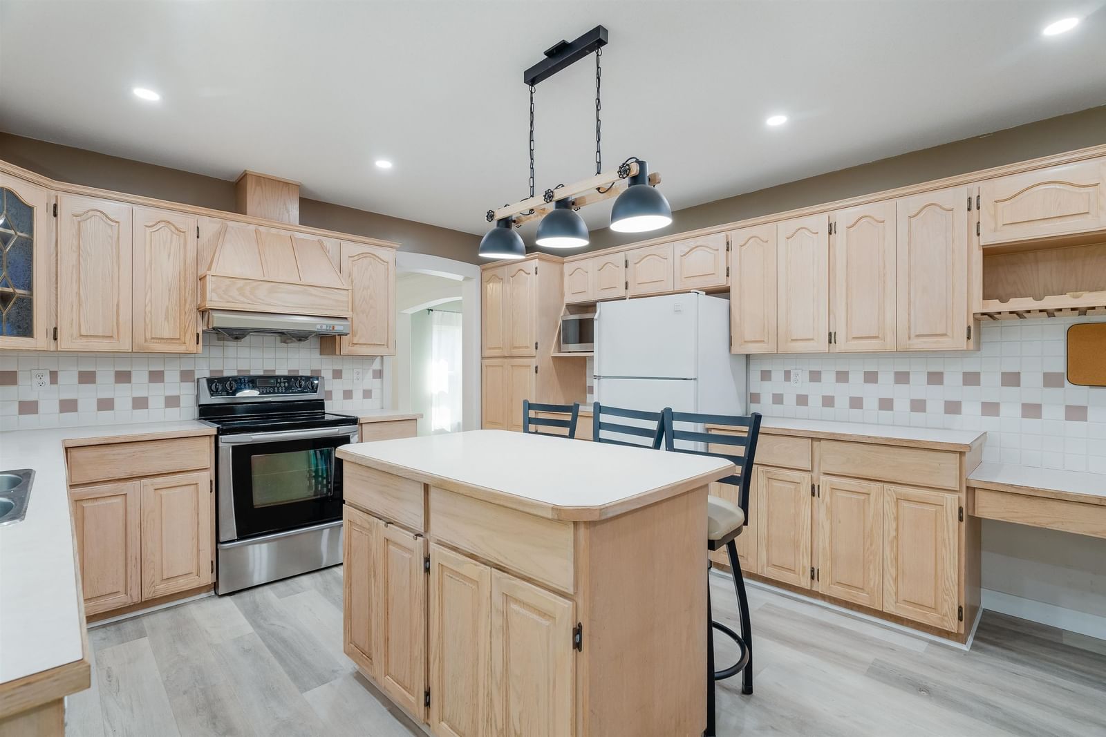 Listing Image 21