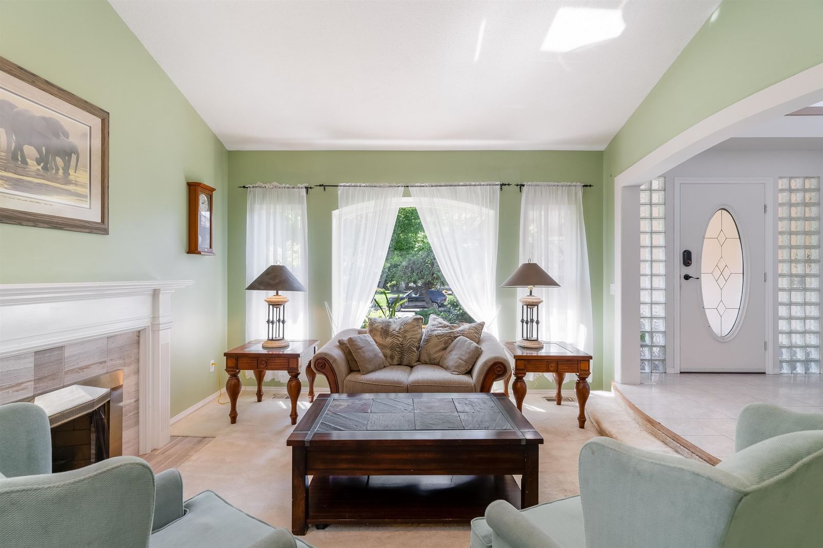 Listing Image 8