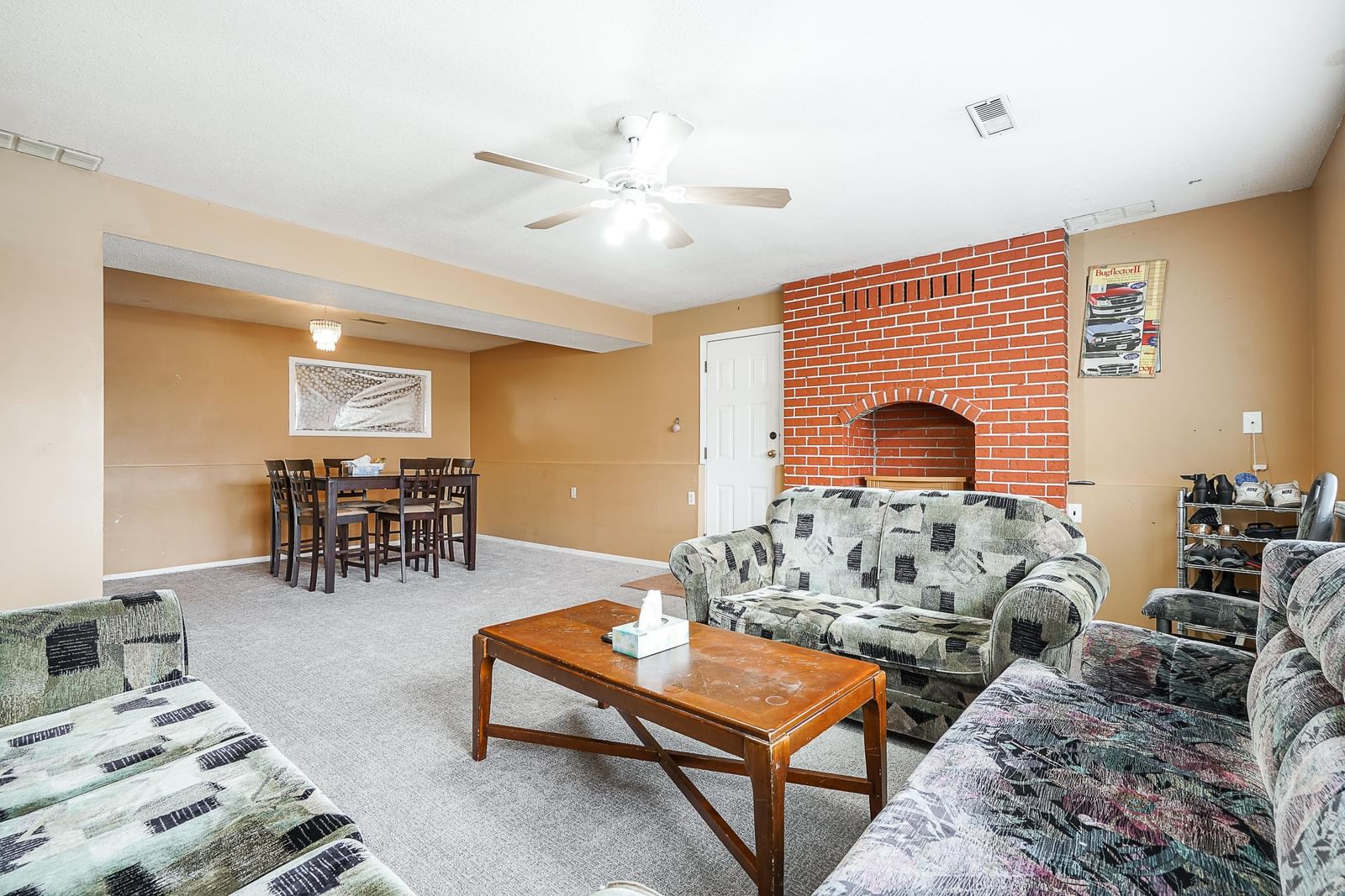 Listing Image 19