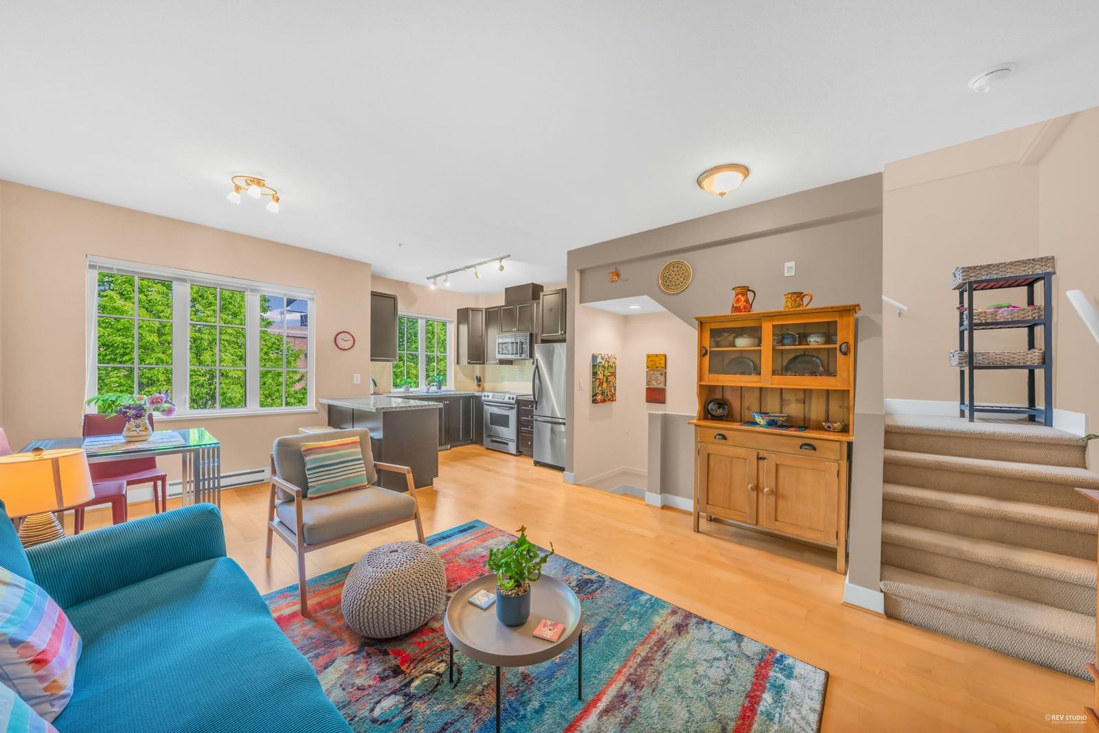 Listing Image 11