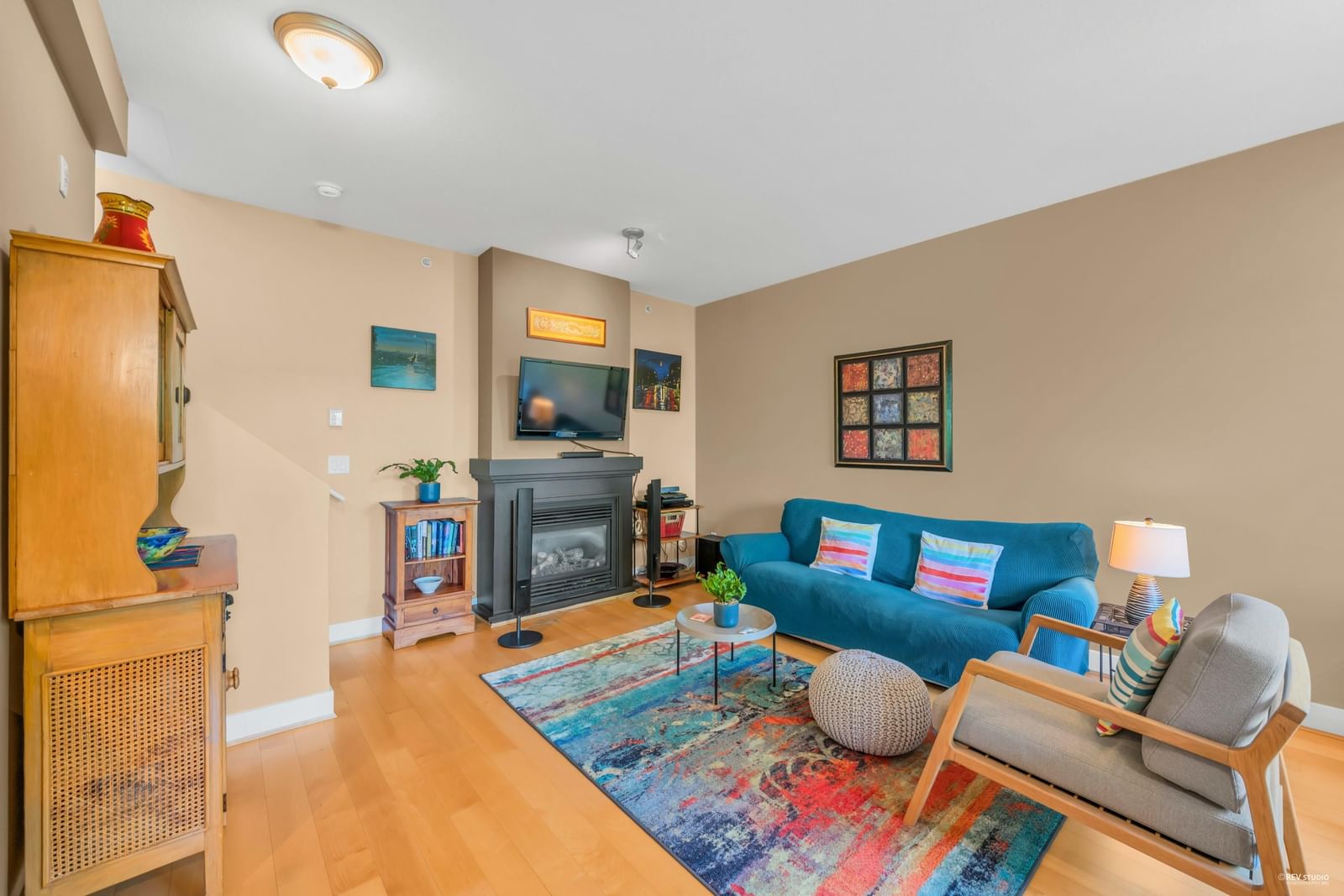 Listing Image 9