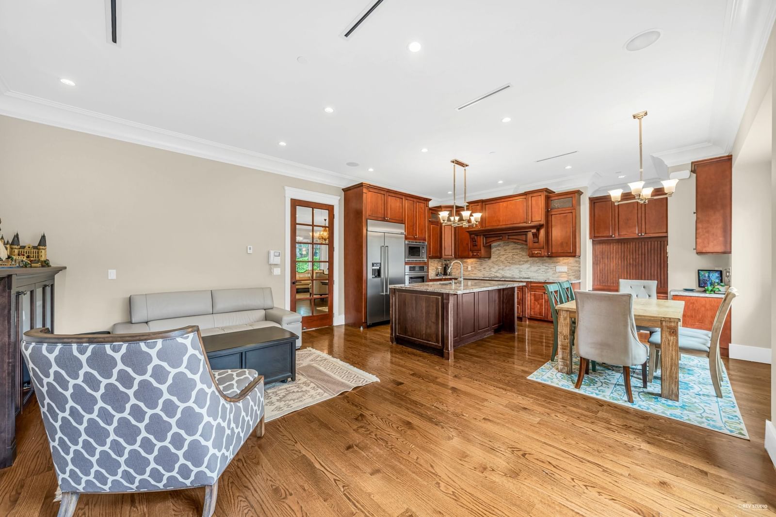 Listing Image 13