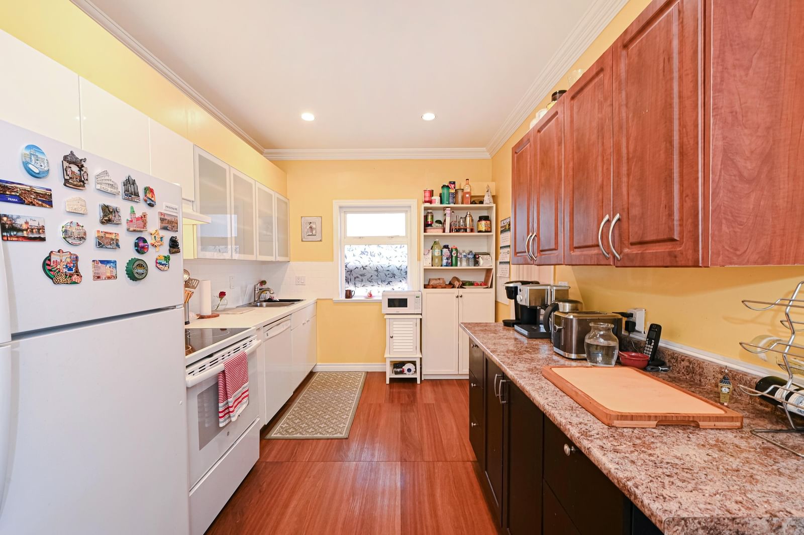 Listing Image 9
