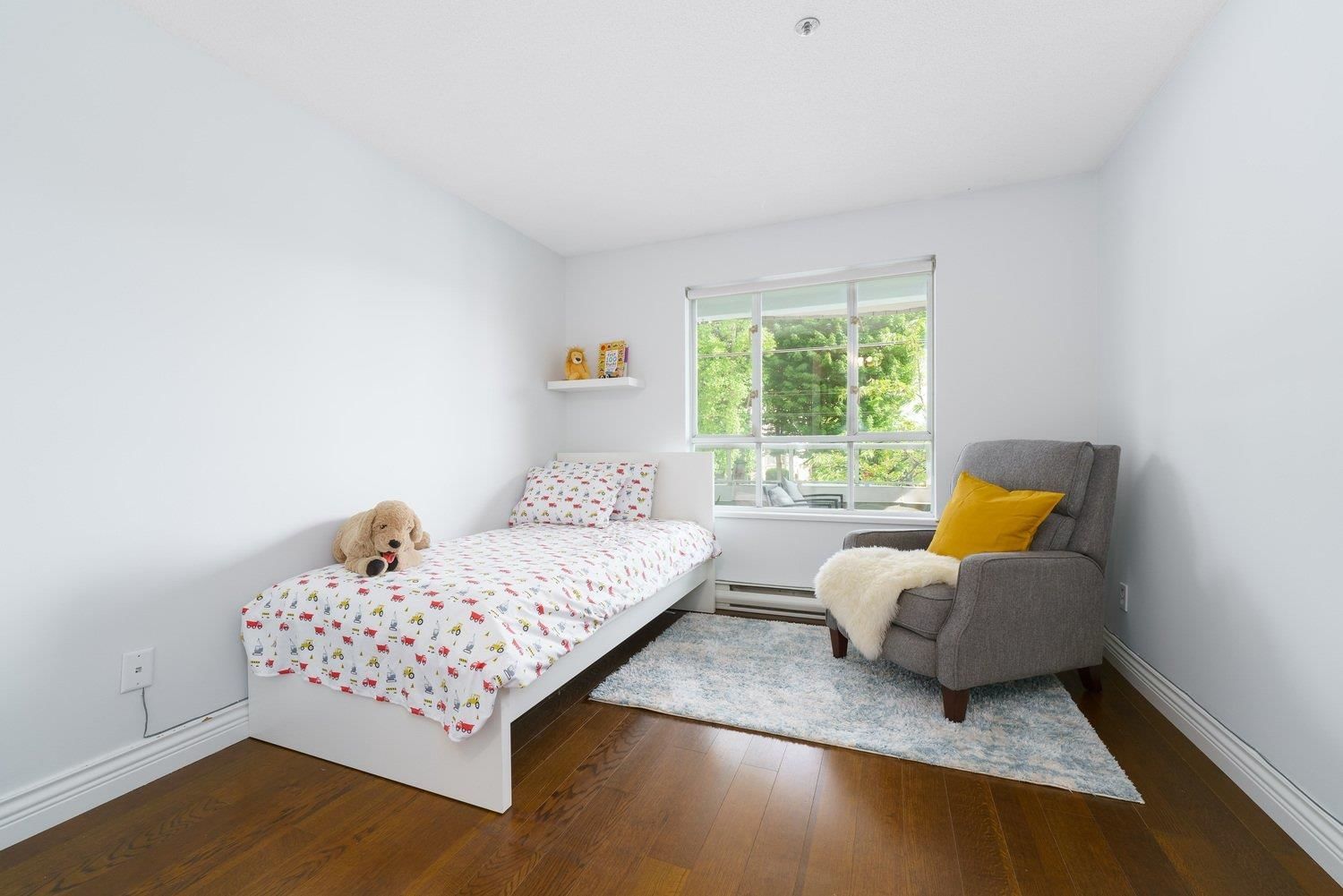 Listing Image 15