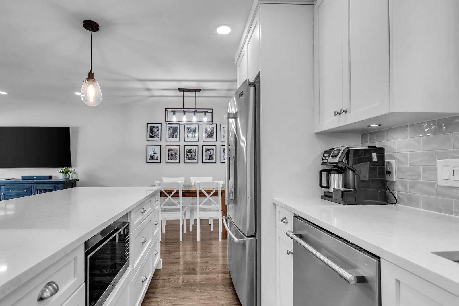 Listing Image 9