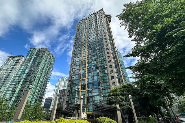 2305 - 1331 Alberni Street